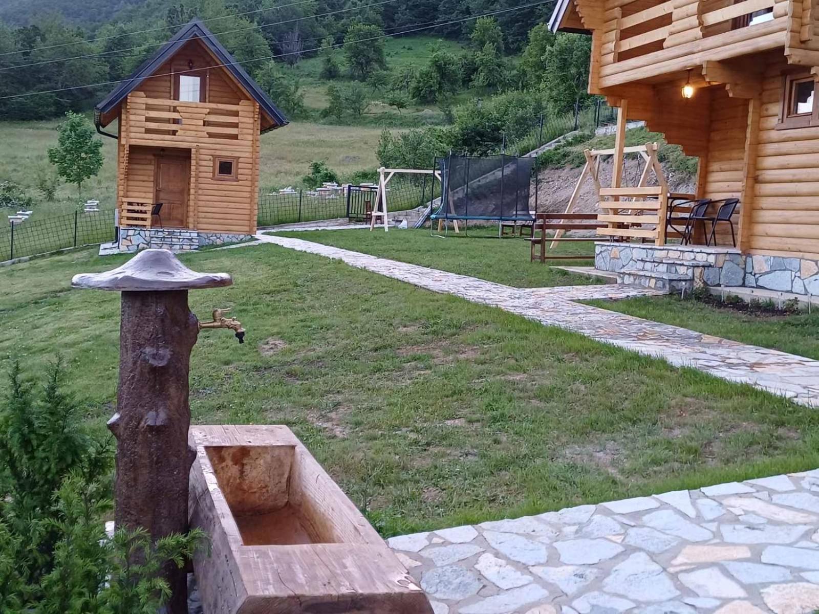 Soulrest Ekoresort - Mehov Konak Gusinje Экстерьер фото